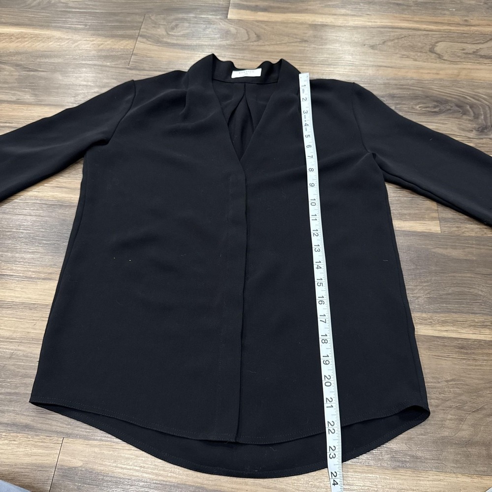 Babaton Aritzia Blouse Womens XXS Black Open Front V Neck Long Sleeve Work Top - Picture 6 of 6